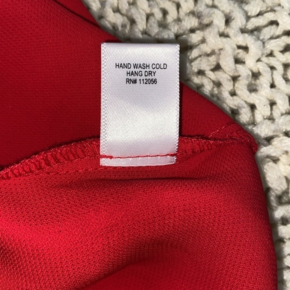 Zenana red top size large - Picture 8 of 8